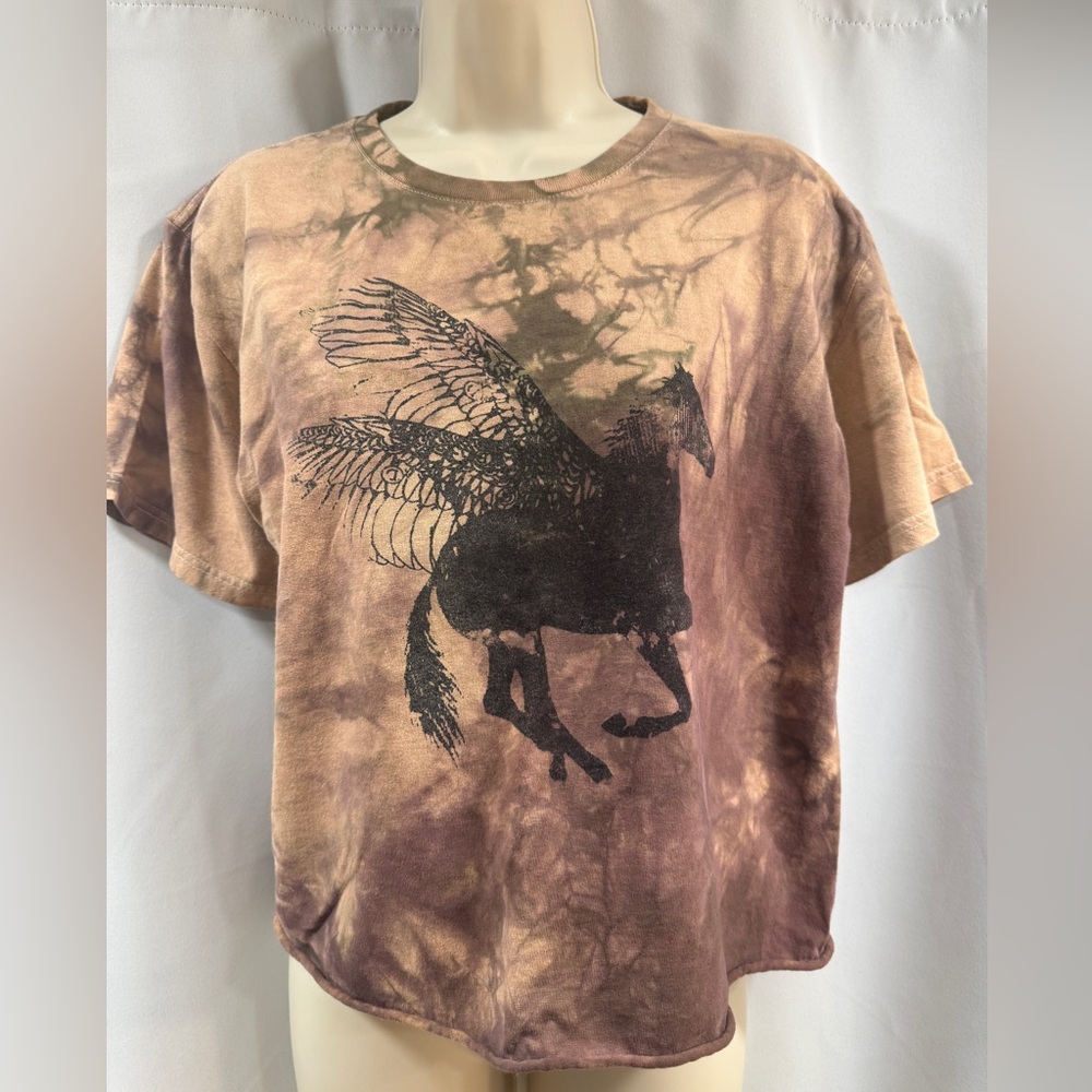 Royal Peasantry upcycled Pegasus Print Short Sleeve cropped Tee size medium